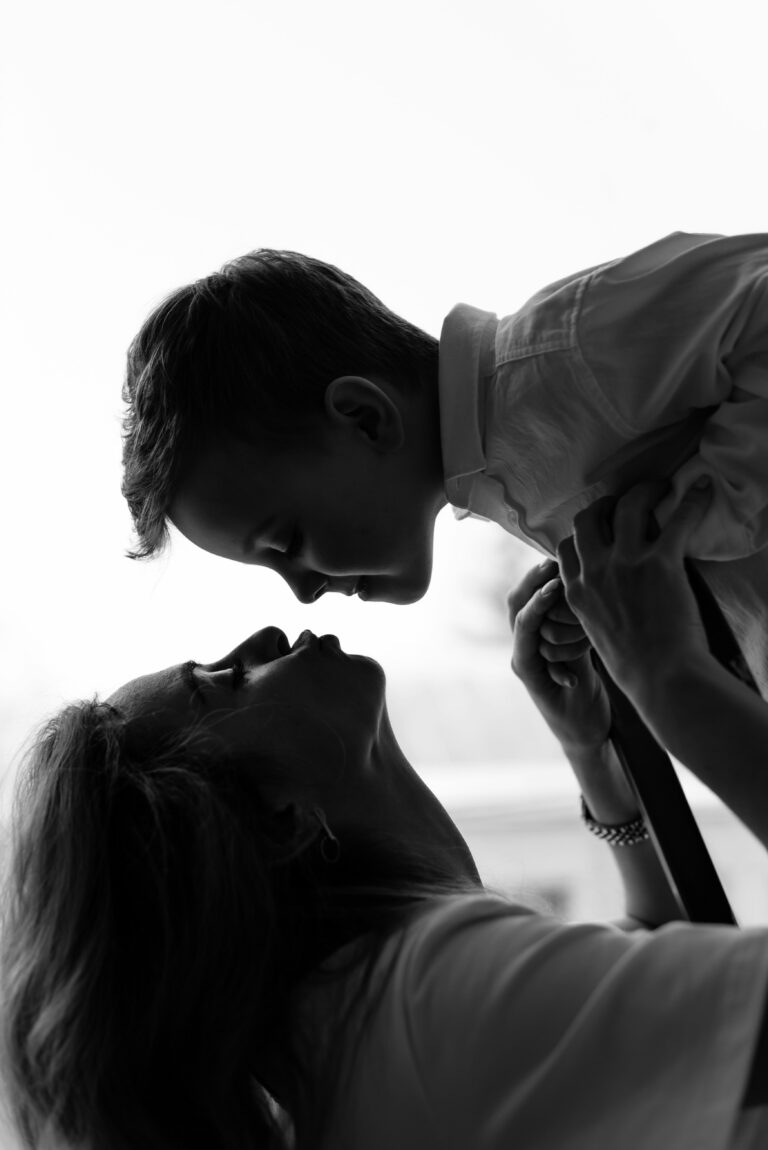 De Invloed van Narcistische Moeders vs. Vaders op Kinderen